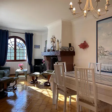 Charmante Maison Avec Jardin Proche